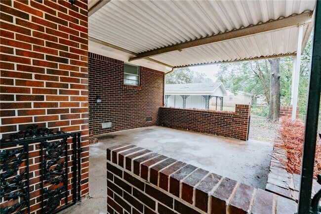 Foto del edificio - 7979 Domain St