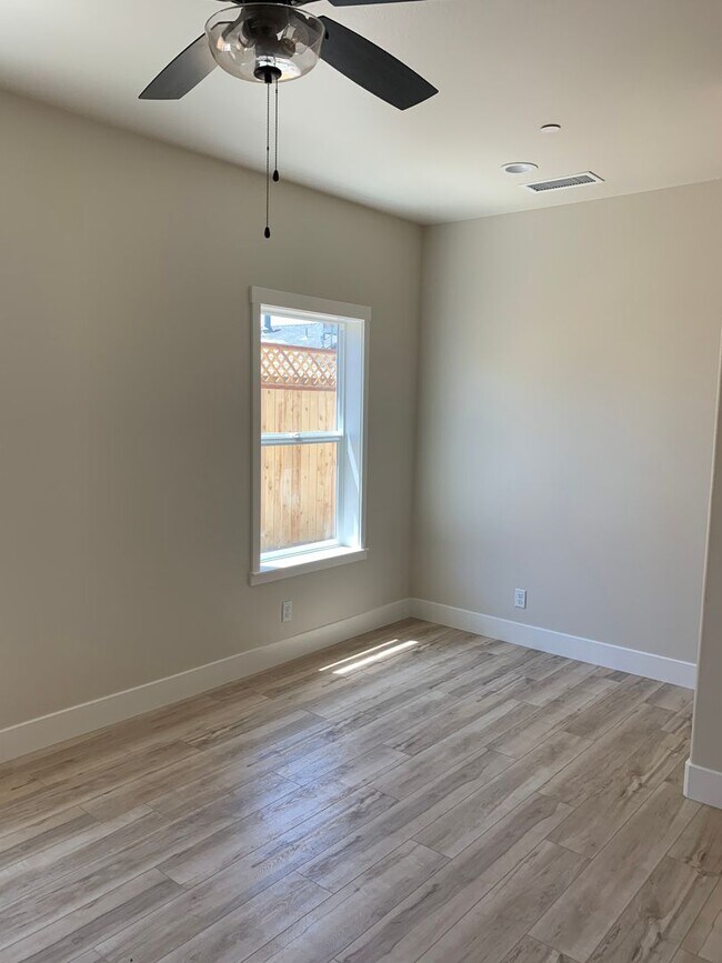 Foto del edificio - Newer Home for rent
