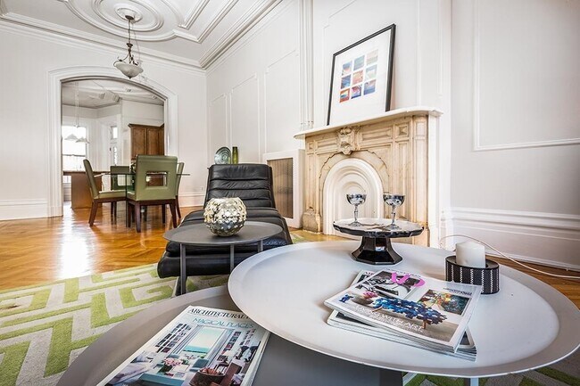 Foto del edificio - 325 Montgomery St