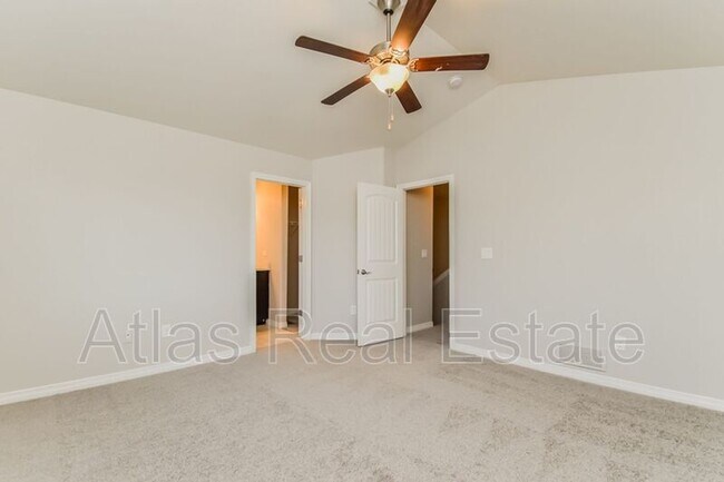 Building Photo - 10885 Rowley Dr