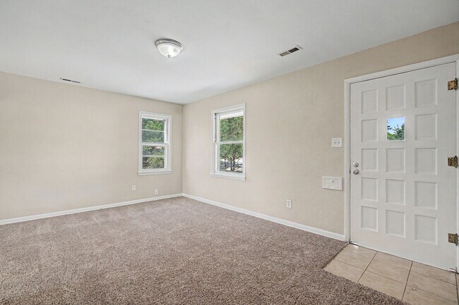 Foto del edificio - 1121 Cooper Ave