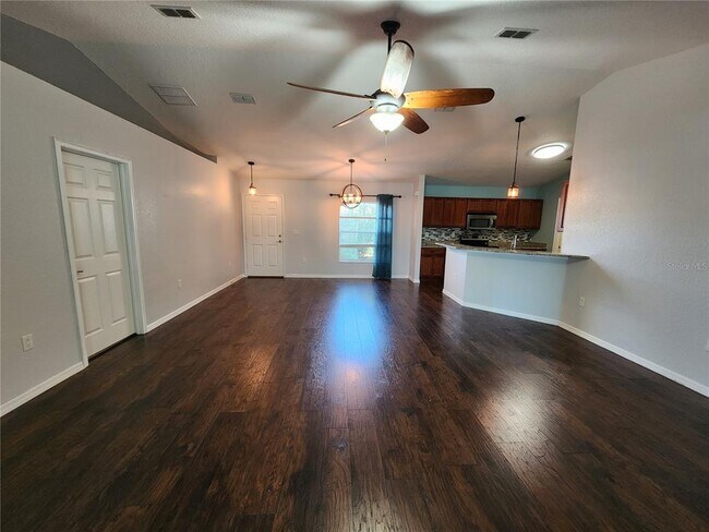 Building Photo - 8380 Colma St