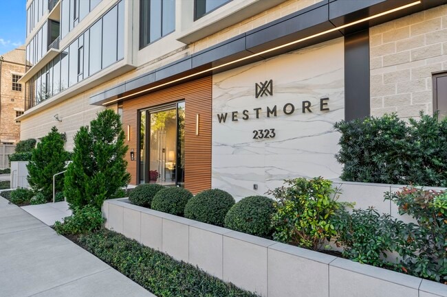 Foto del edificio - 2323 W Main St