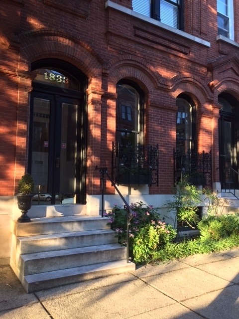 Building Photo - 1833 Bolton St