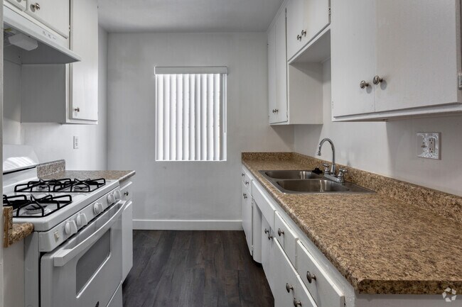 2 habitaciones, 1 baño - 850 pies cuadrados - Villa Los Pinos