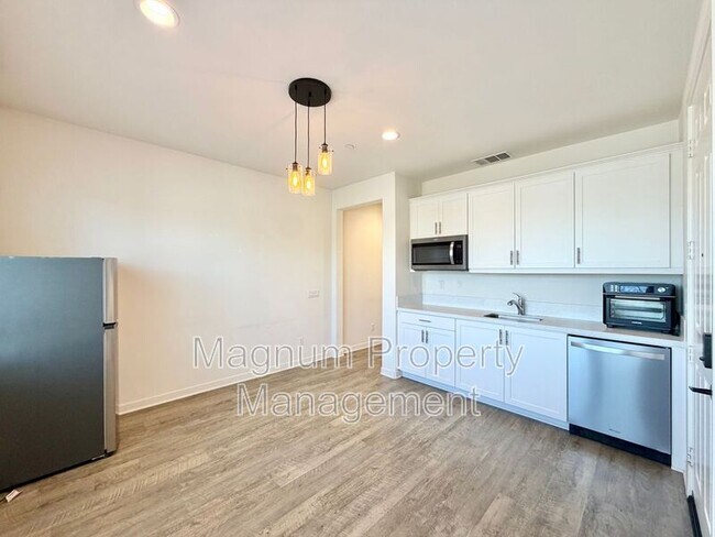 Foto del edificio - 30411 Ridgecrest Rd