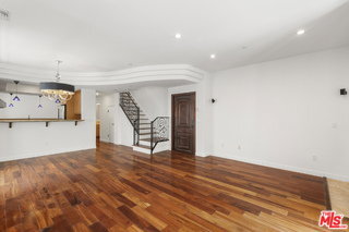 Foto del edificio - 744 N Alfred St