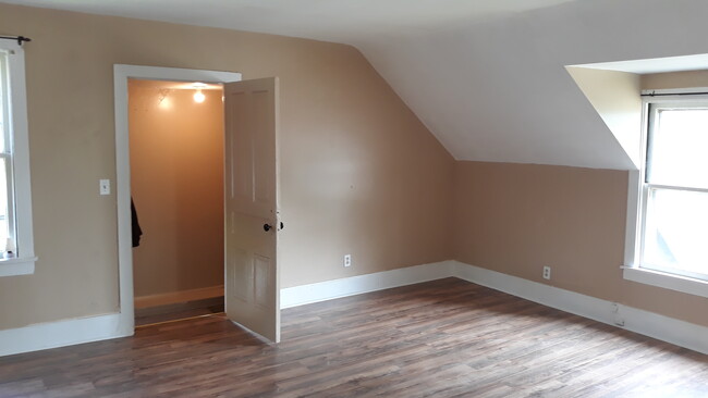 Building Photo - 1203 White St
