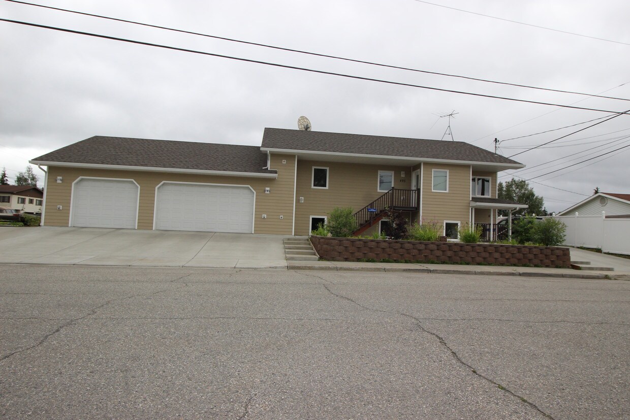 495 Slater Dr, Fairbanks, AK 99701 House Rental in Fairbanks, AK