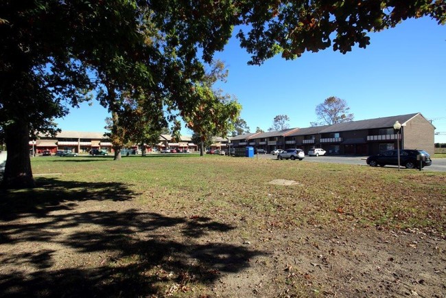 Building Photo - Vineland 86 Apartments