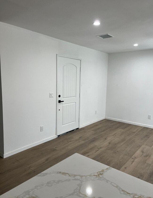 Building Photo - 11116 Meadowlark Ln