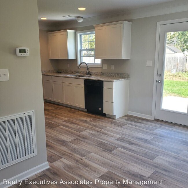 Building Photo - 3 br, 2.5 bath House - 3068 Farmhouse Drive