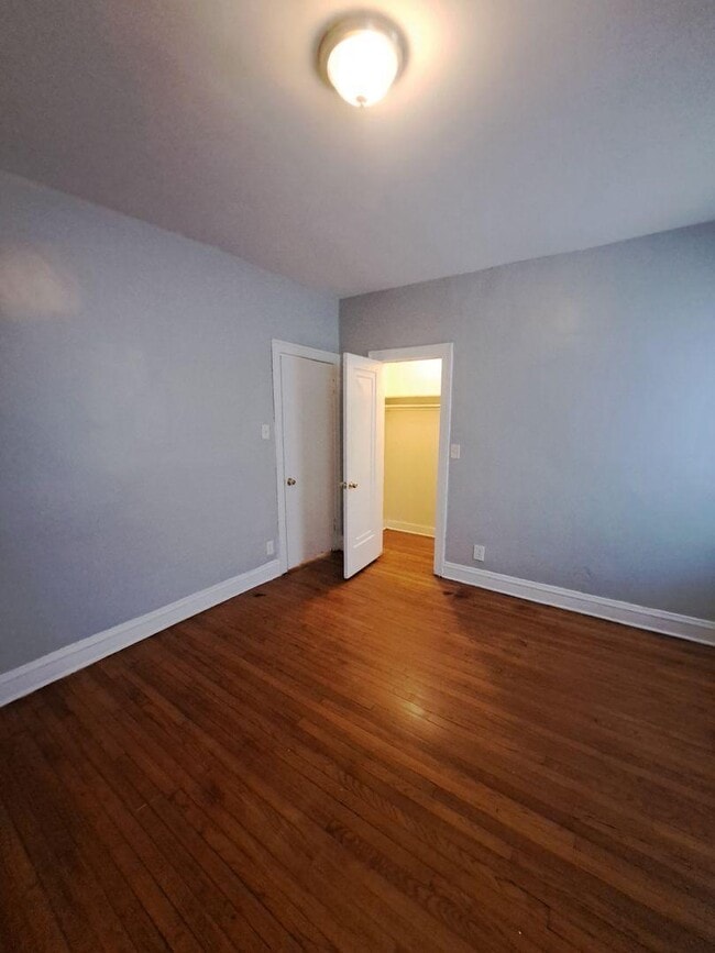 Foto del edificio - 3 bedroom in Chicago IL 60649