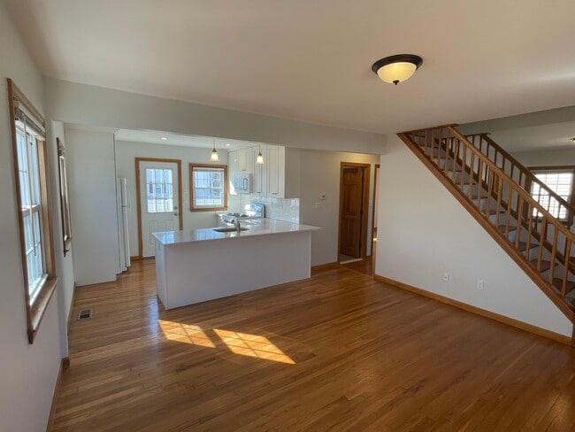 Living room - 280 Washington Ave House