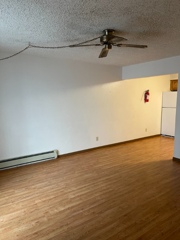 Building Photo - 932 E Washington St