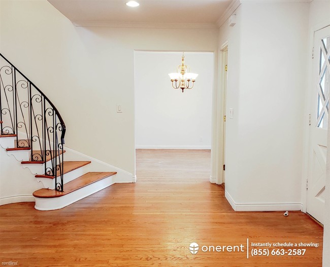 Building Photo - 4 br, 3.5 bath House - 13702 Malena Dr -