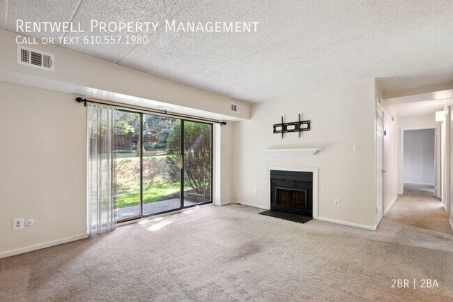 Foto del edificio - 2 Bed 2 Bath Condo in Chesterbrook Ready f...