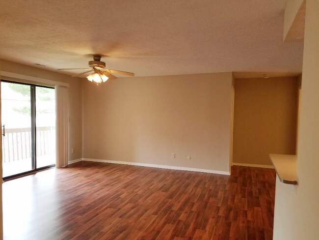 Building Photo - 2287 Hedgerow Road