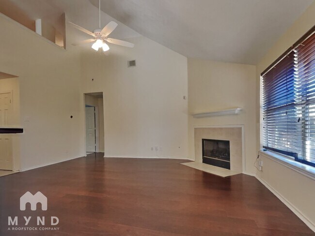 Foto del edificio - 4207 Tawakon Dr