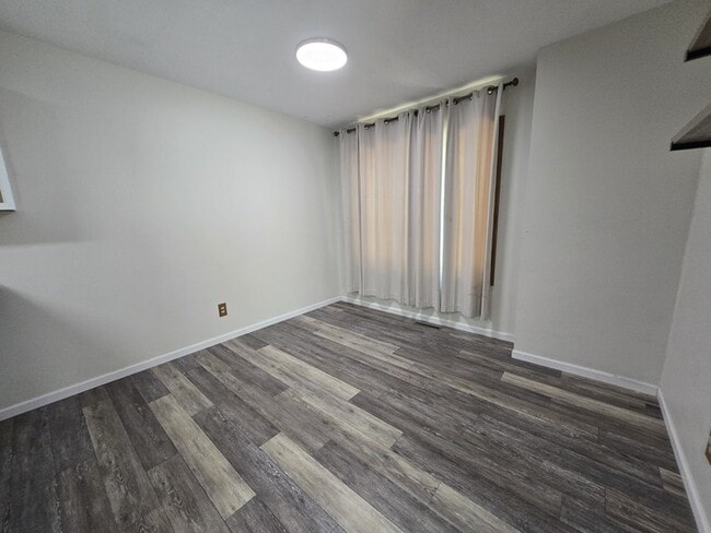 Building Photo - 5093 W Elm Ct