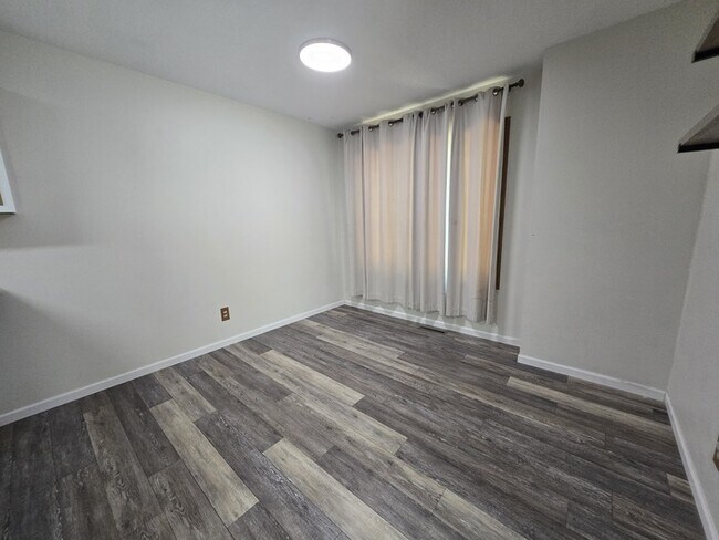Foto del edificio - 5093 W Elm Ct