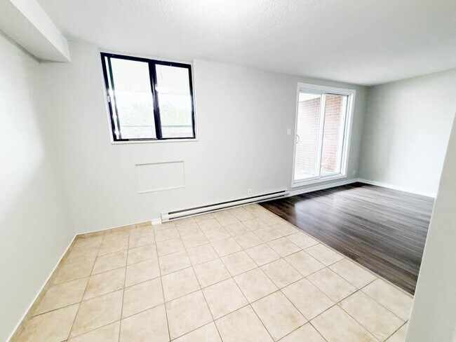 Photo du bâtiment - 250 Ste Anne Rd