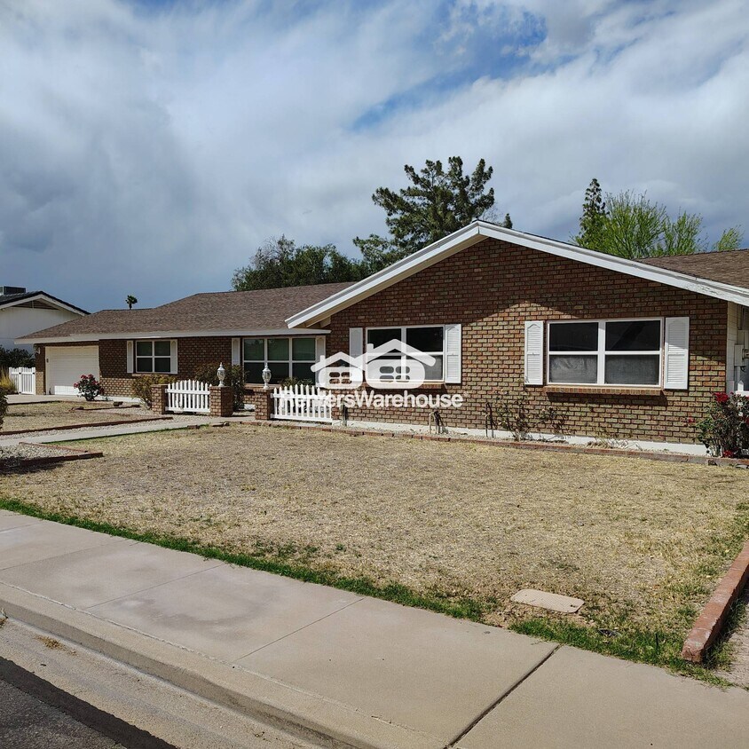 Primary Photo - 1724 E Hope St