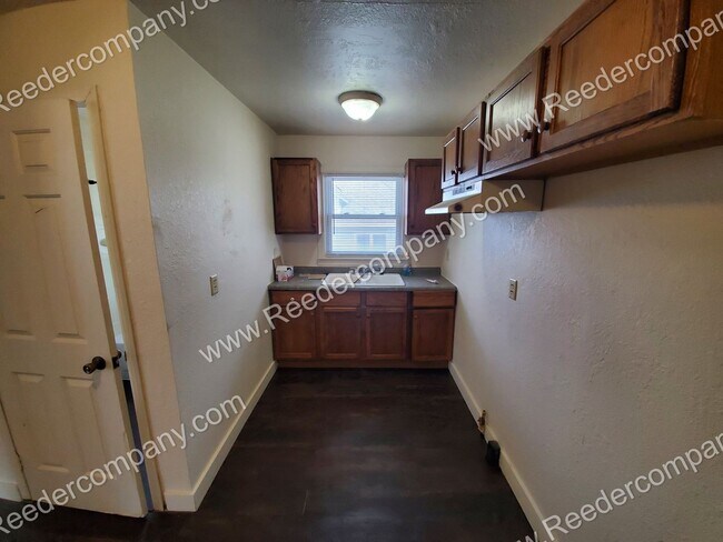 Foto del edificio - 2250 W. Ridge Road