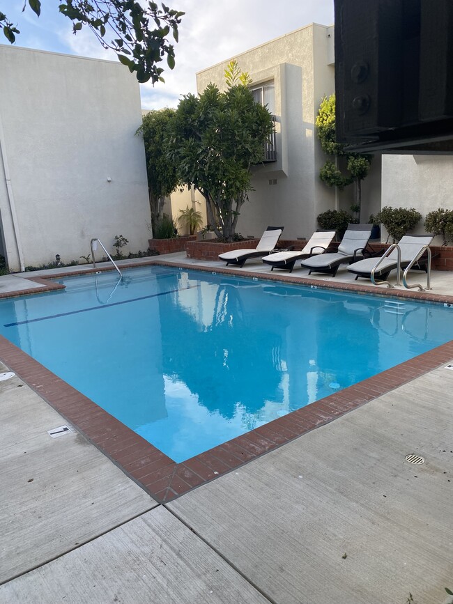 Pool and Spa - 5300 Fairview Blvd