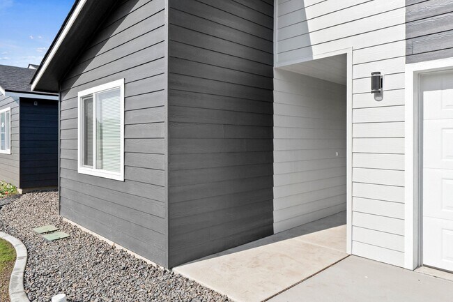 Building Photo - NEW Spokane Valley Duplex for Rent!