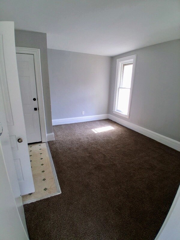 Foto principal - 924 N Capitol Ave