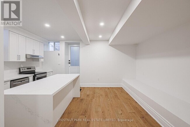 Photo du bâtiment - 253 Pape Ave