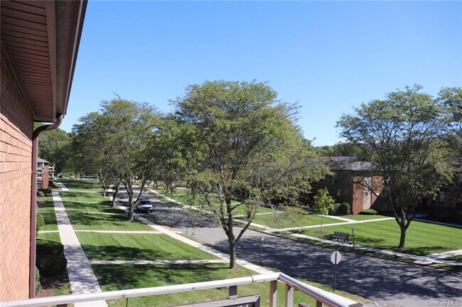Building Photo - 36 Tanager Rd