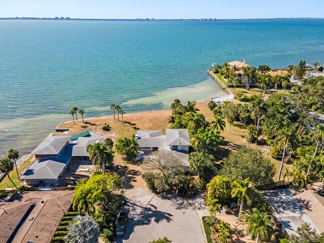 Building Photo - 700 Indian Beach Cir