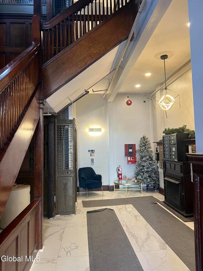 Foto del edificio - 5 Broadway