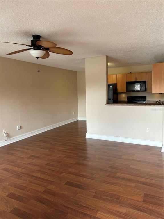 Foto del edificio - 21027 Voyager Blvd