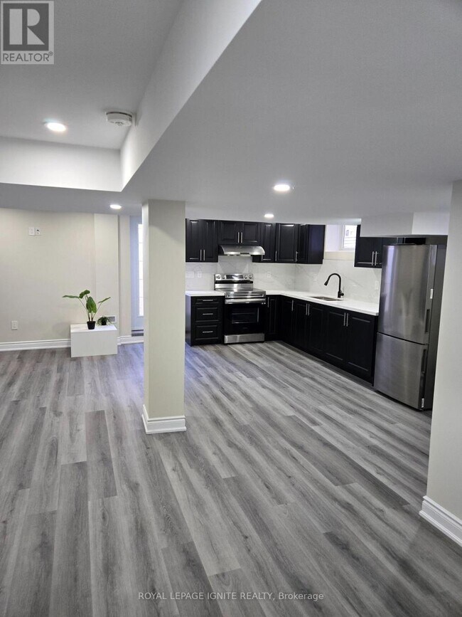 Building Photo - 12 Pelister Dr