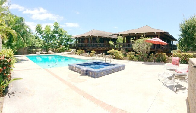 Foto del edificio - Very private, gated, mostly furnished Maui...