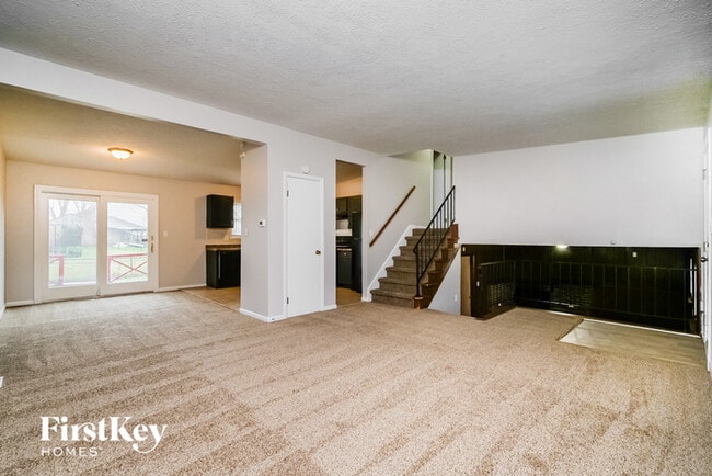 Building Photo - 3102 Kiowa Ct