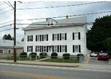 Primary Photo - 1076 Main St