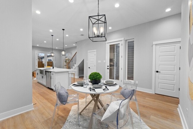 Foto del edificio - 4220 McKinley St