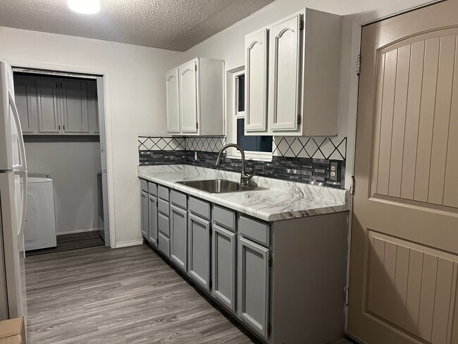 All appliances included - 4504 Comanche Ave