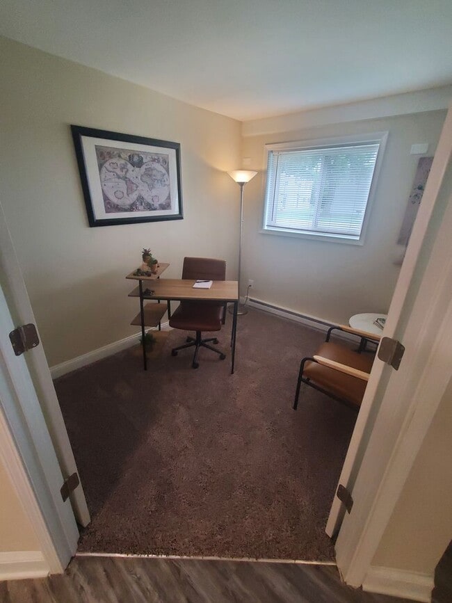Interior Photo - Saratoga Apartments - STA