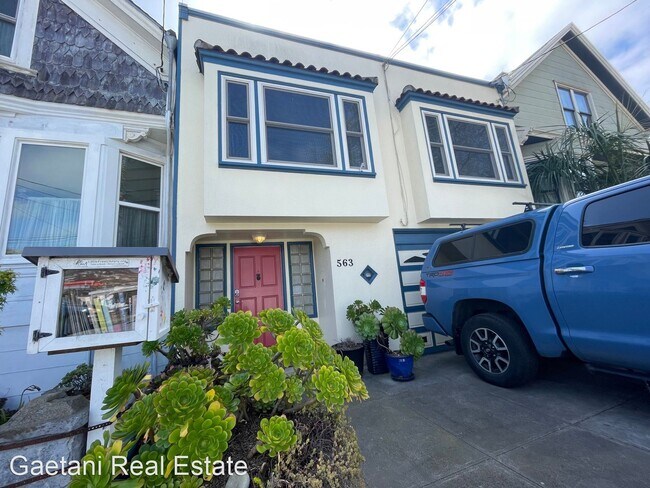 Building Photo - 2 br, 1 bath House - 563 Edinburgh Street
