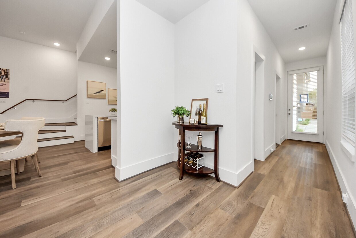 Building Photo - 7502 B Carver Rd