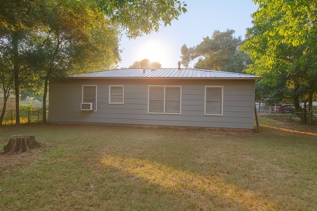 Building Photo - 5736 Deborah Dr