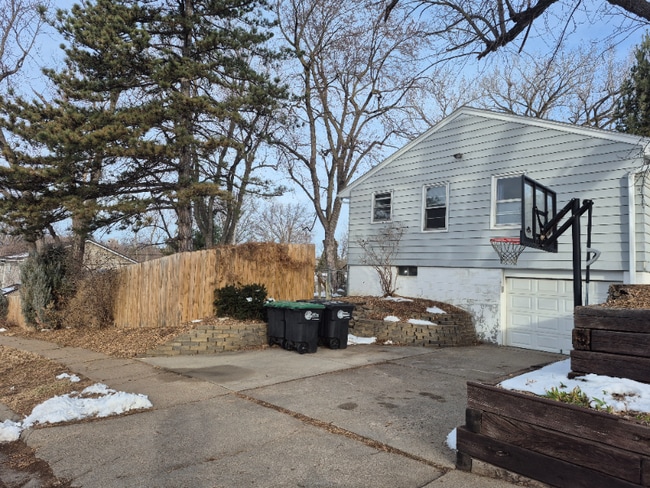 Photo - 1002 N 76th St House