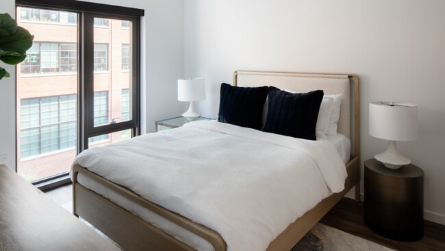 Foto del edificio - 666 N May St