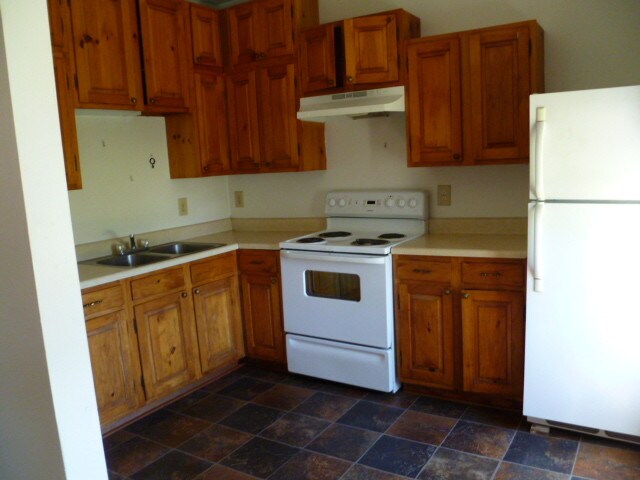 Kitchen - 9 St Monica's Ln