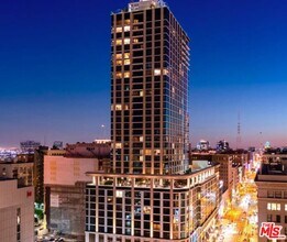 Building Photo - 400 S Broadway